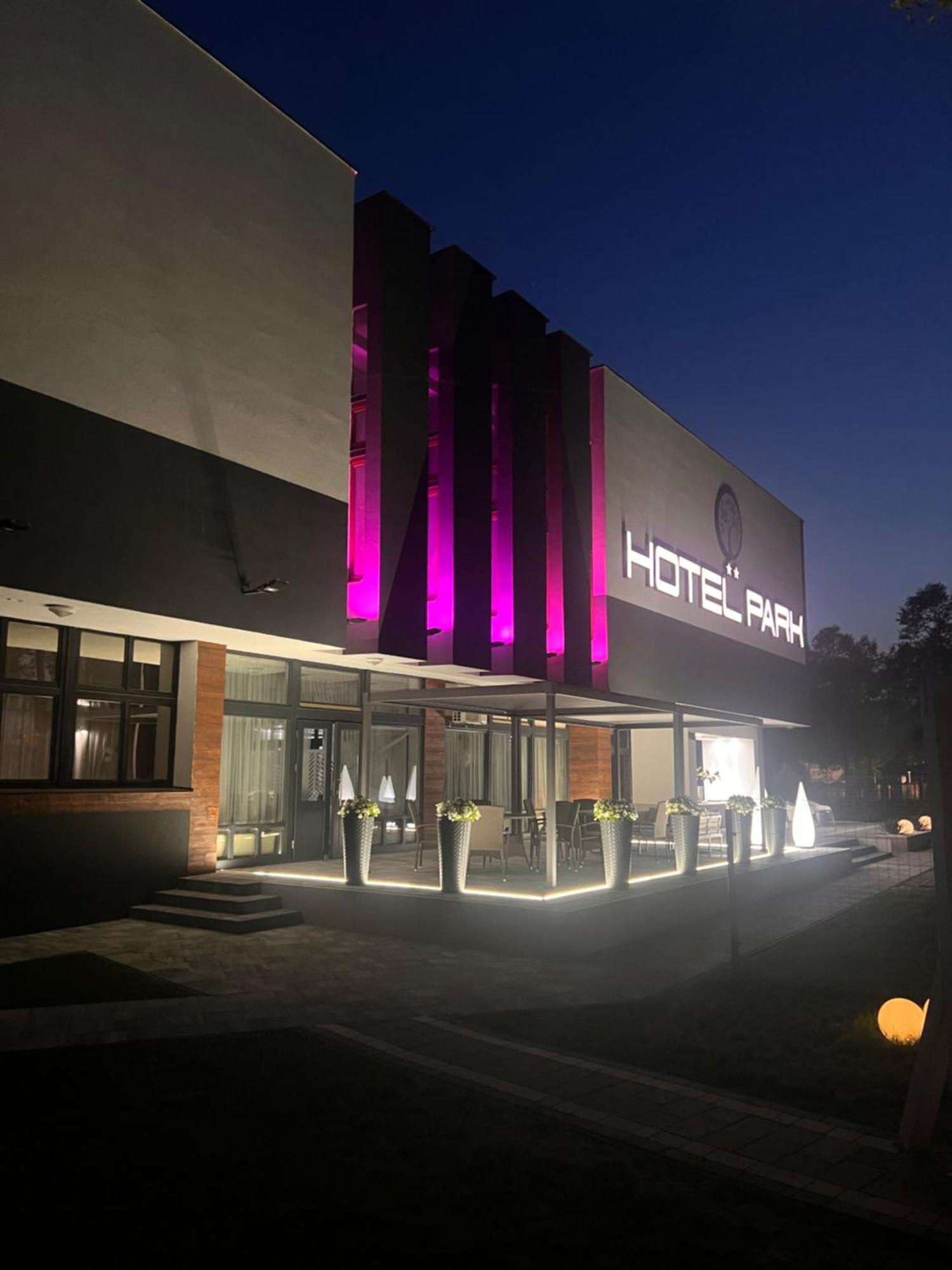 Hotel Park Opoczno Exterior photo